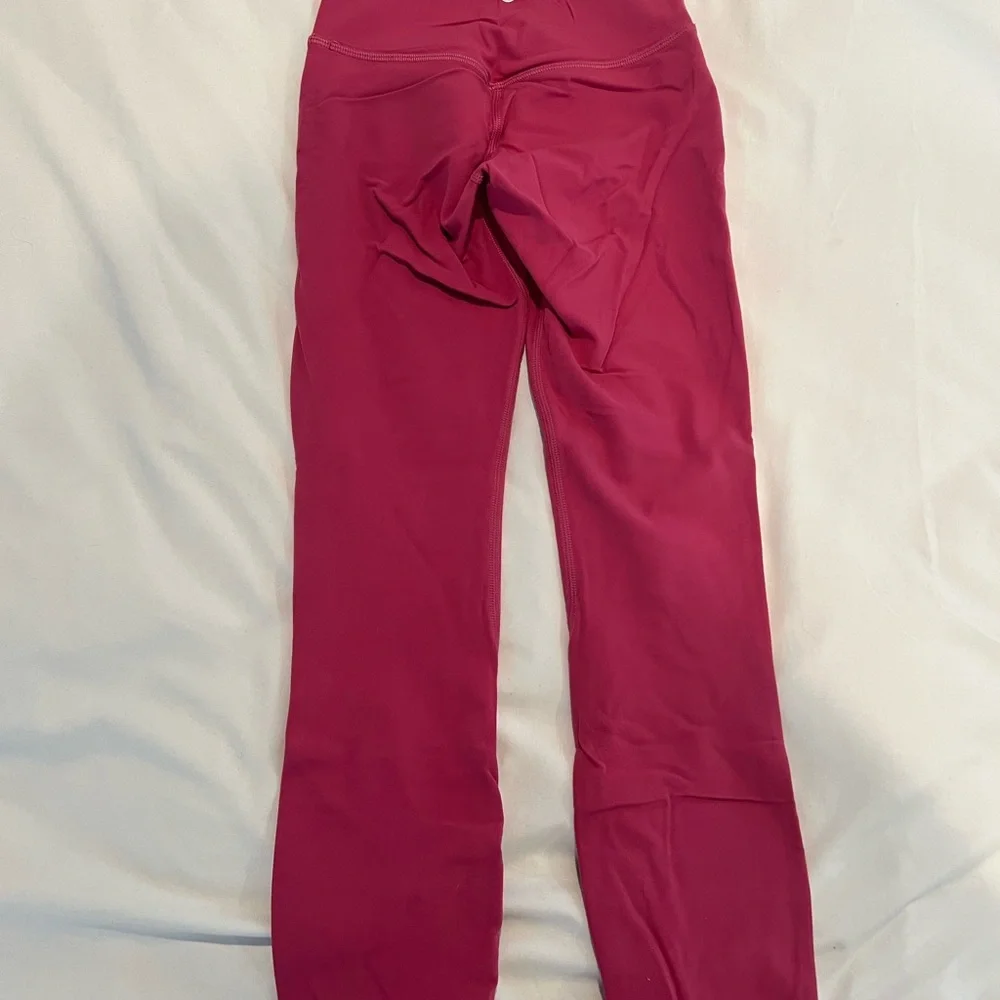 Lululemon Athletica High Rise Align Leggings in Pink 23” Size 0 - Picture 2 of 3